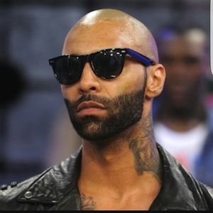 Meet your Posher, Victor